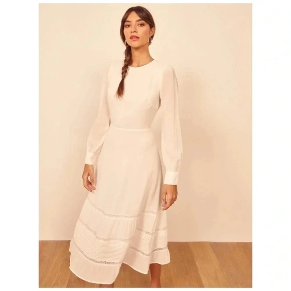 REFORMATION - Bohemian Valerie Lace Tiered Dress in Ivory - Picture 2 of 10